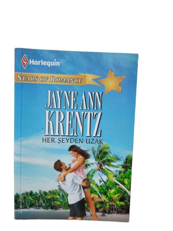 Her Şeyden Uzak