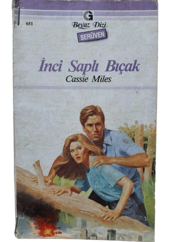 İnci Saplı Bıçak