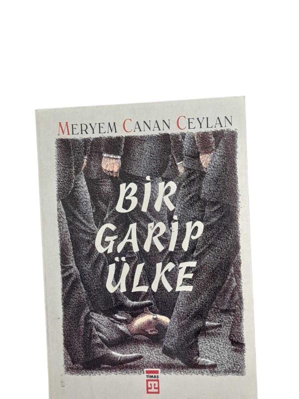 Bir Garip Ülke