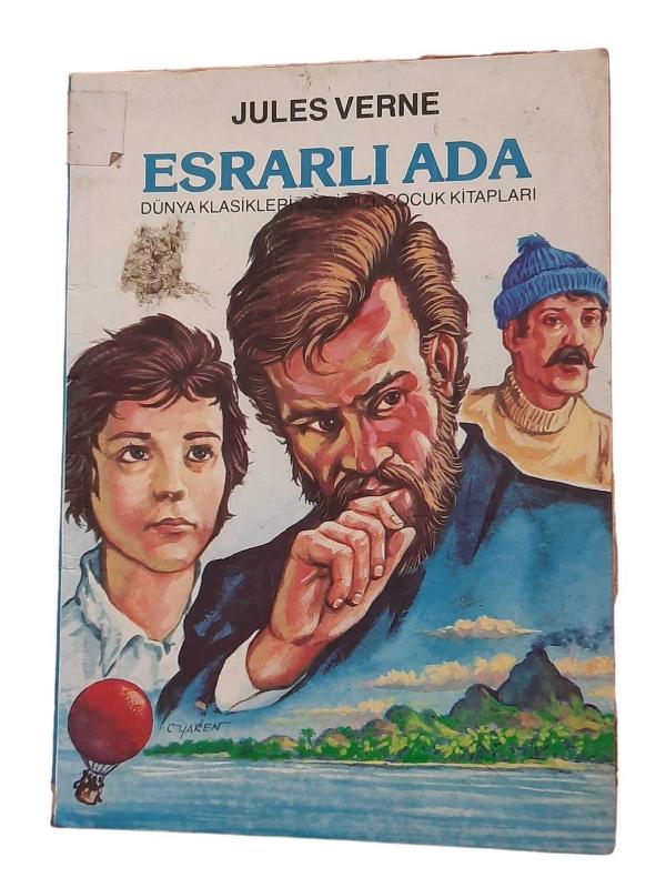 Esrarlı Ada