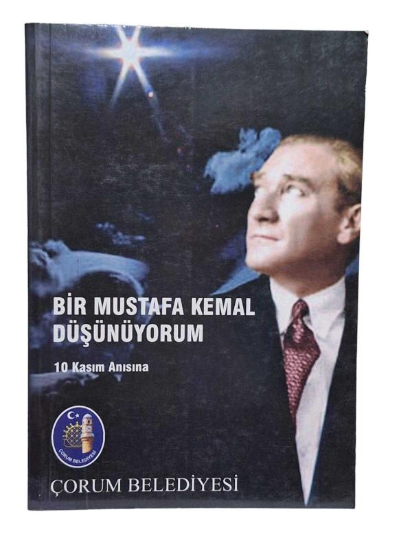 Bir Mustafa Kemal Düşünüyorum