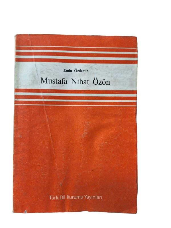 Mustafa Nihat Özön