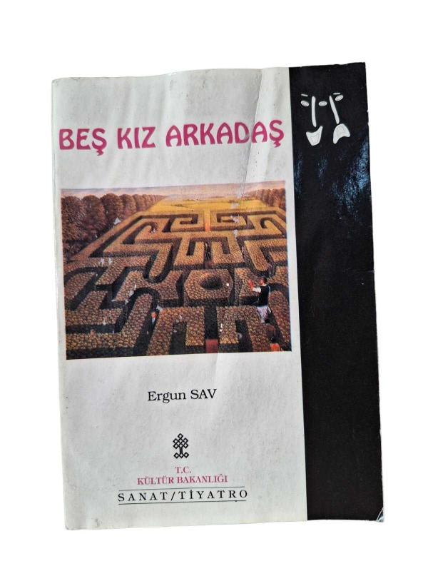 Beş Kız Arkadaş