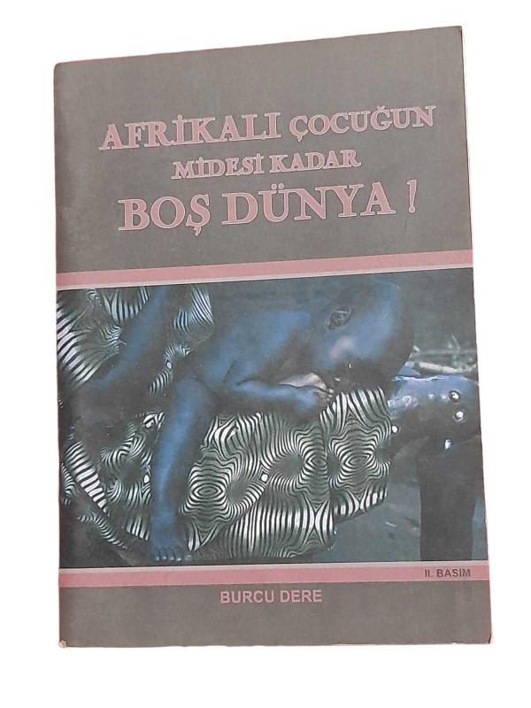 Afrikalı Çocuğun Midesine Kadar Boş Dünya